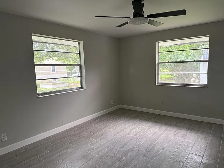 2810 Riverside Dr #201-4 — Photo 10