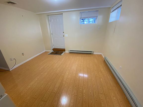 5th image of 175 Sinclair Ave Floor 1