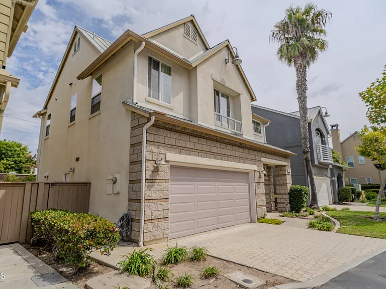 525 Shell Harbor Ln #525 — Photo 35