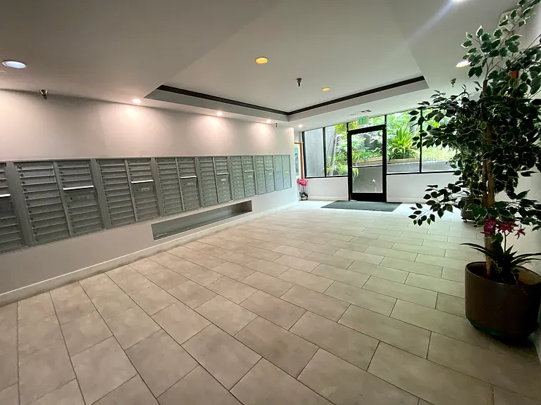 4431 Eagle Rock Blvd — Photo 8