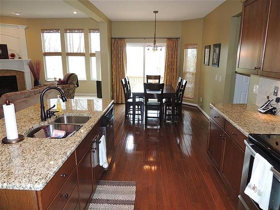 4th image of 169 Edgefield Dr