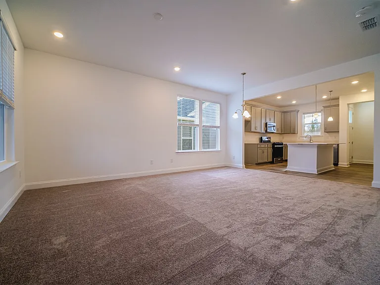 1535 Pebble Shore Ln — Photo 13