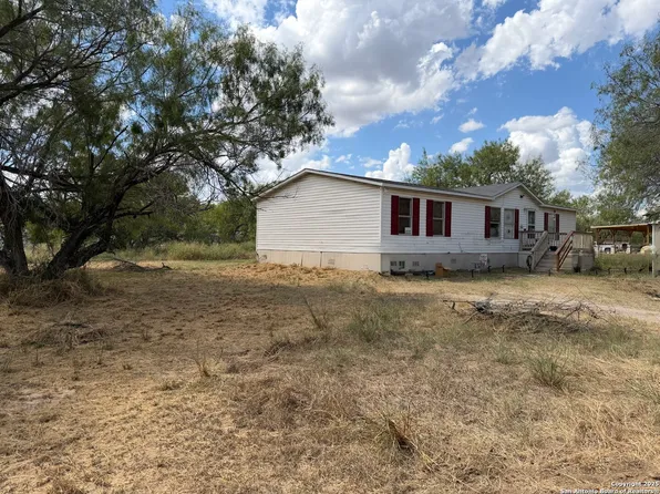 16935 Borregas, Elmendorf, TX 78112