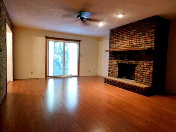 5th image of 4560 Brougham Dr