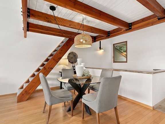 4th image of 10036 NE 115th Ln