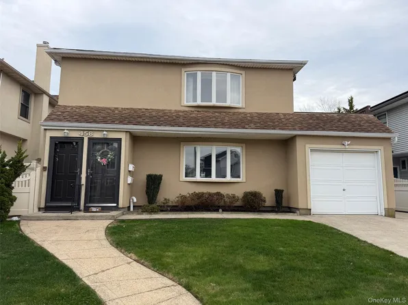 (undisclosed Address), Long Beach, NY 11561