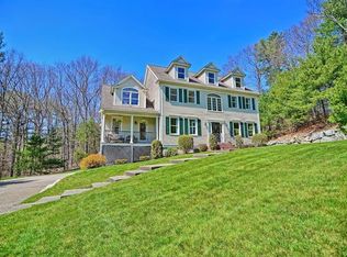 40 Philip St, Medfield, MA 02052