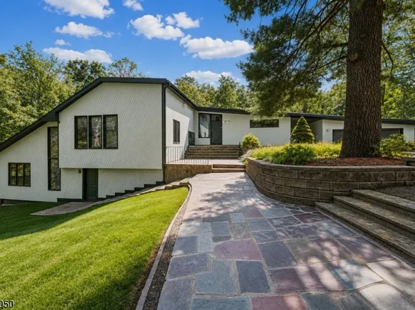 26 SKYLINE DRIVE, Watchung Boro, NJ 07069