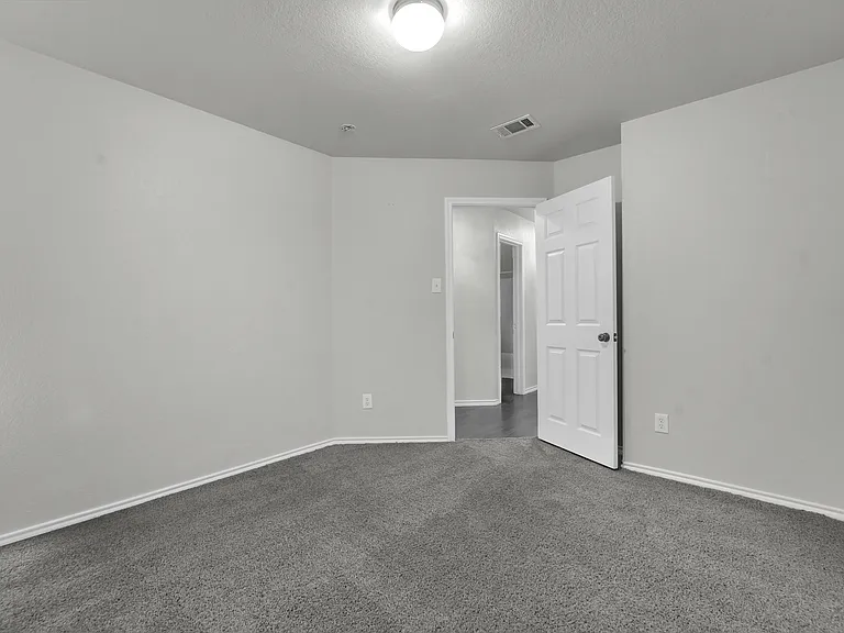 930 Timber Oaks Ln — Photo 17