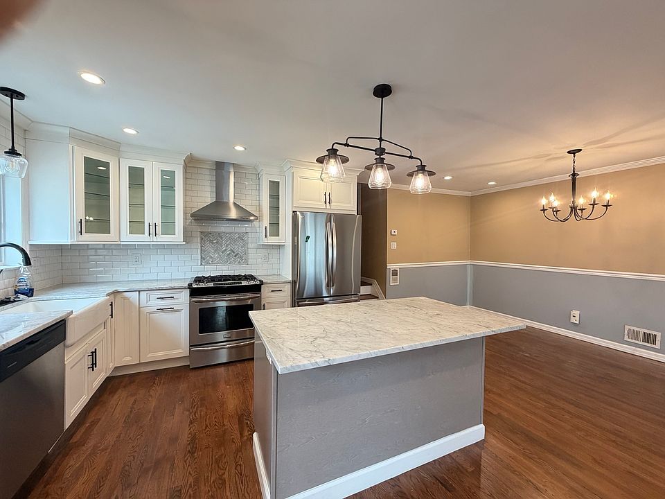 1st image of 244 Woehrle Ave Floor 2