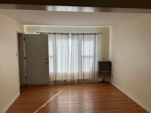 3-436 Western Ave APT 3, Henniker, NH 03242