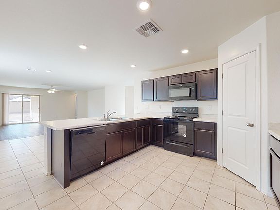 3rd image of 25456 W CLANTON Avenue