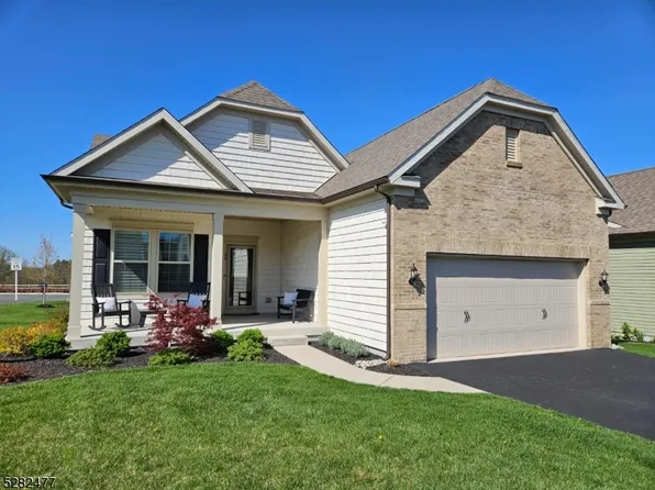 64 Sullivan Rd, Raritan Twp., NJ 08822