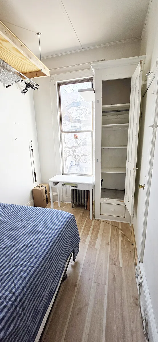 Building Photo - 70 Weirfield St #3-1