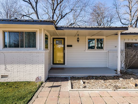 3rd image of 2718 S Gary Dr