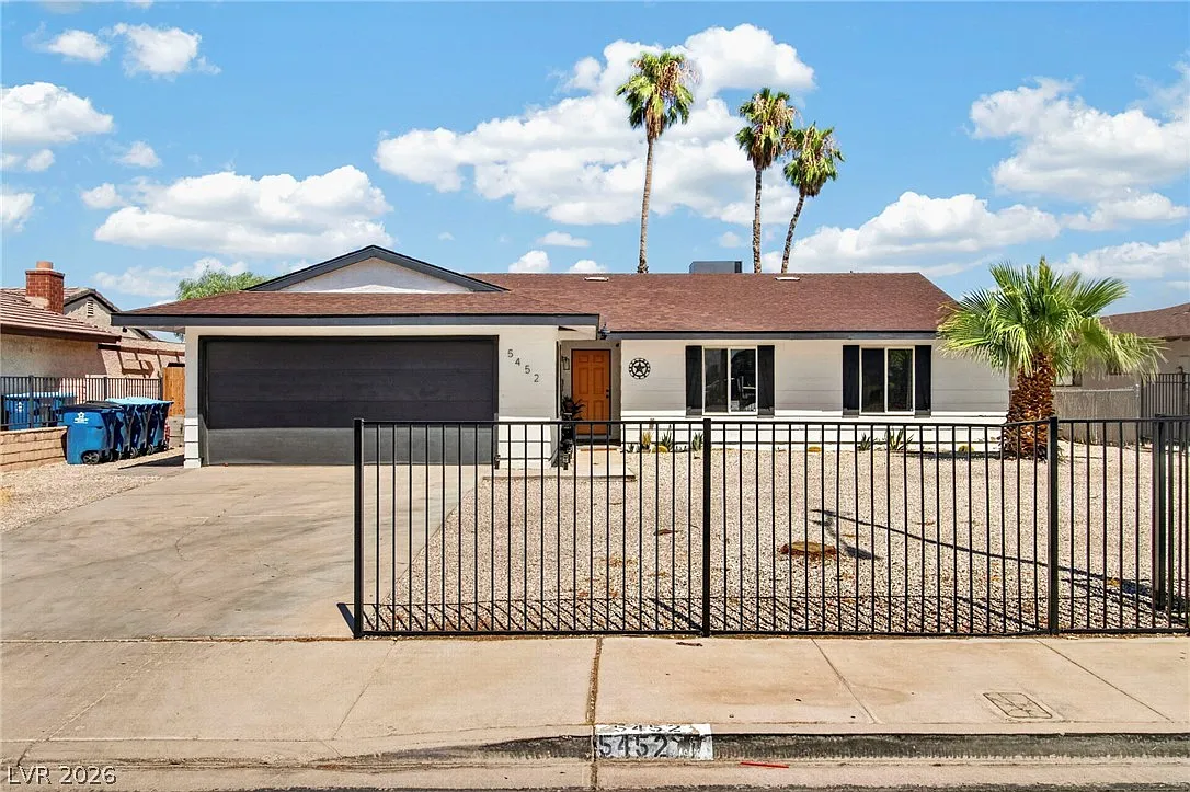 3 bed, 2.0 bath, 1456 sqft, $4,500 — Photo 1