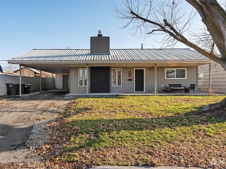1st image of 629 S Hawthorne Drive
