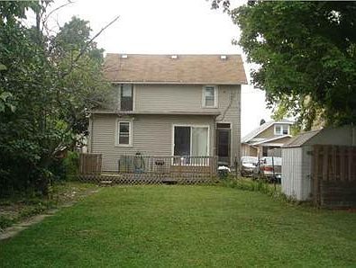 2nd image of 31 Saint Clair St