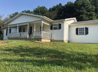 11307 Greenwood Rd, Mountain Grove, MO 65711