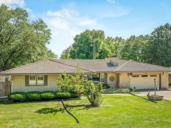 6267 Buttercup Ln, Rockford, IL 61108