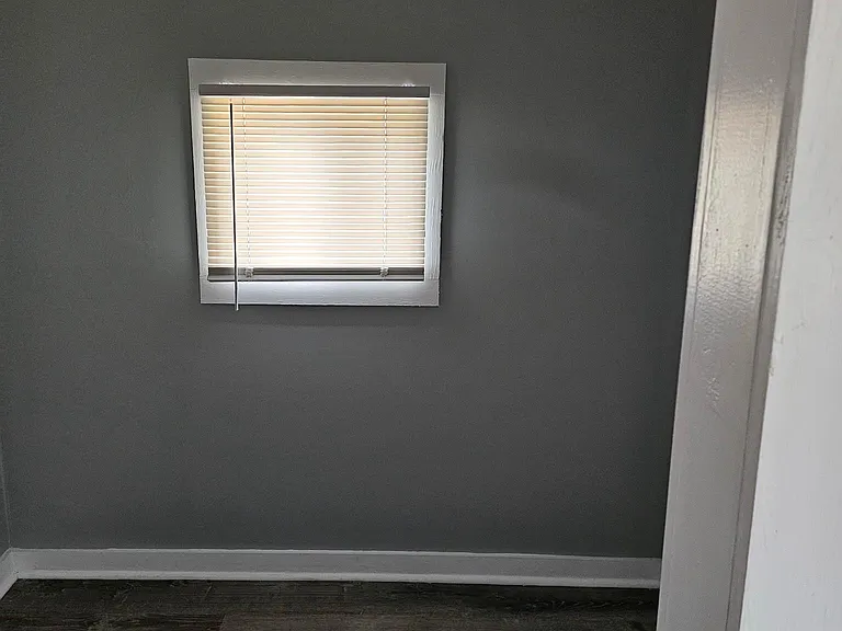 3248 Ralston Ave — Photo 6