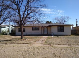 210 Juanita St, Plainview, TX 79072