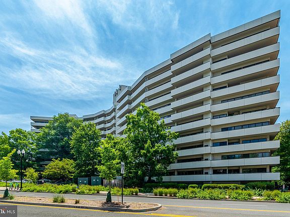 2nd image of 5300 Columbia Pike APT 910