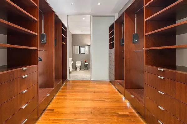Rented by Compass | media 33