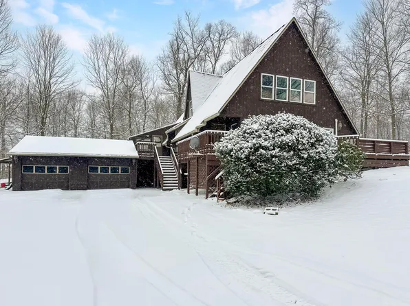 3965 Palmer Rd NE, New Lexington, OH 43764