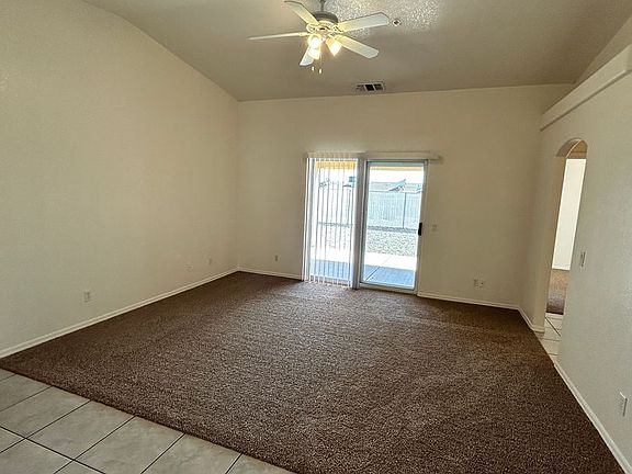 3rd image of 425 Hummingbird Dr