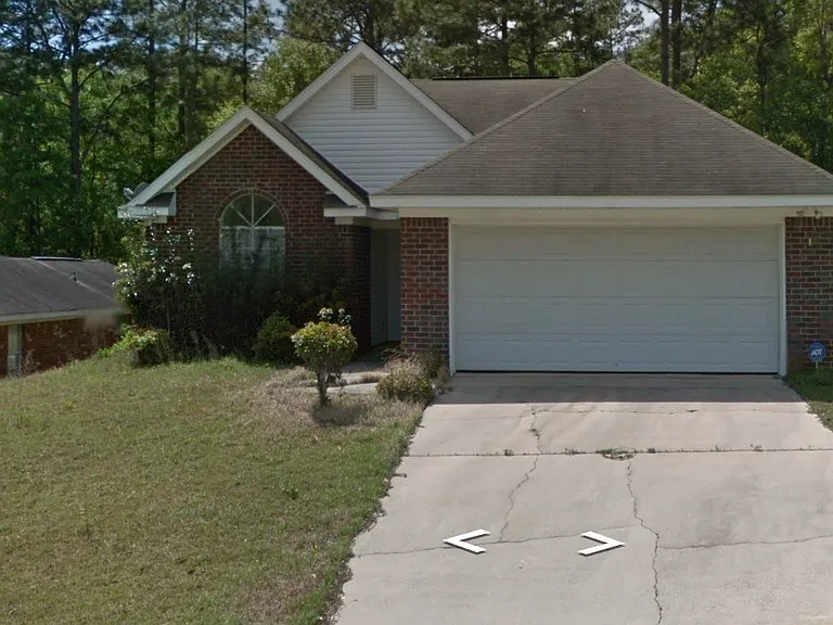812 Willow Pointe Dr E — Photo 1