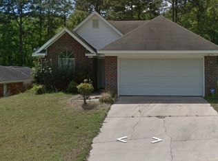 812 Willow Pointe Dr E, Mobile, AL 36695