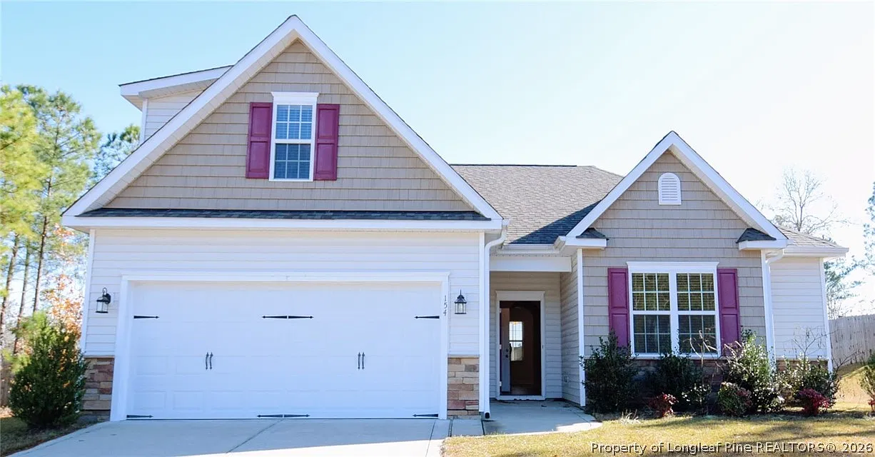 3 bed, 2.0 bath, 1632 sqft, $1,900 — Photo 2