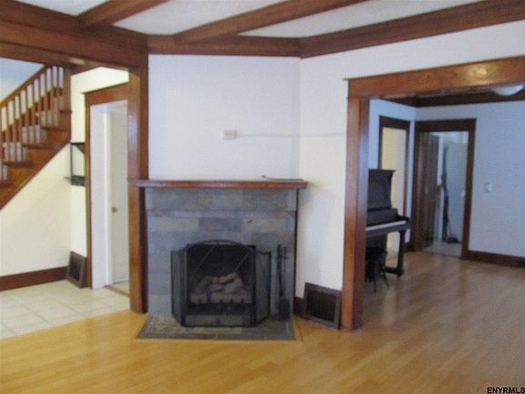 3rd image of 57 W Notre Dame St