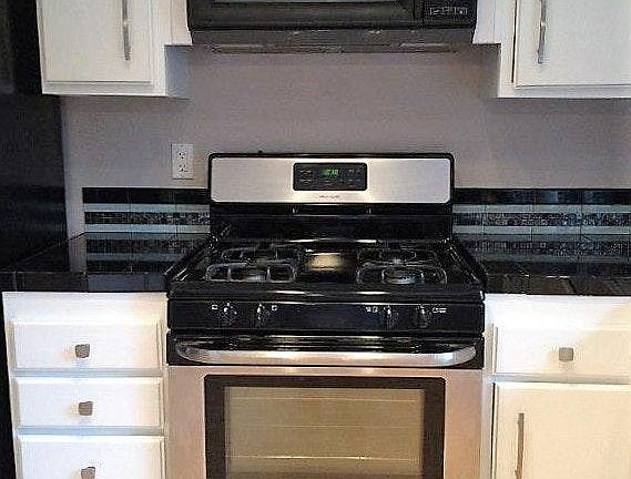 Stainless Gas Range & Microwave