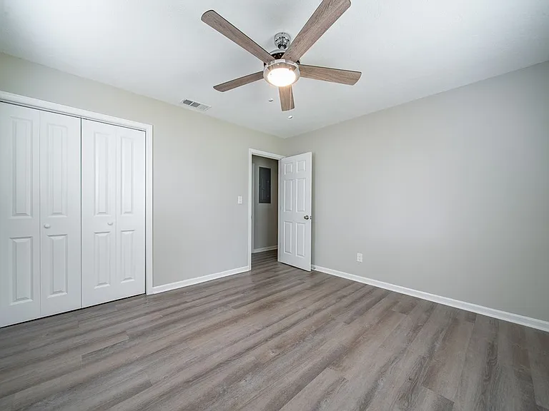 6040 Luna Dr — Photo 11