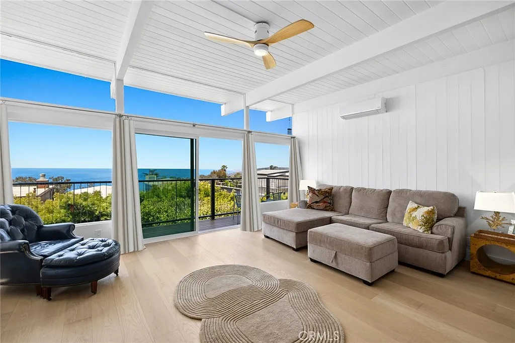3 bed, 2.5 bath, 1491 sqft, $7,800 — Photo 1