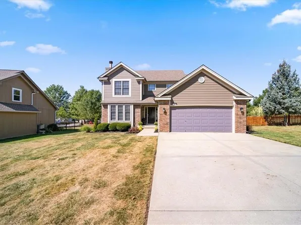 11008 N Farley Ave, Kansas City, MO 64157