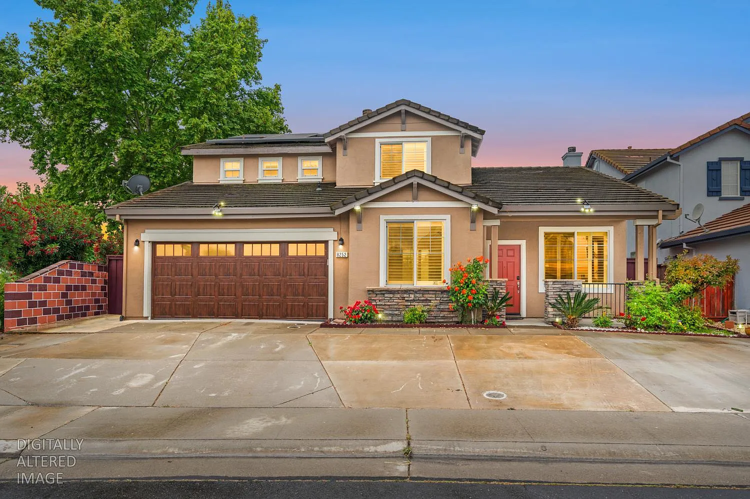 8252 Crichton Way photo 1