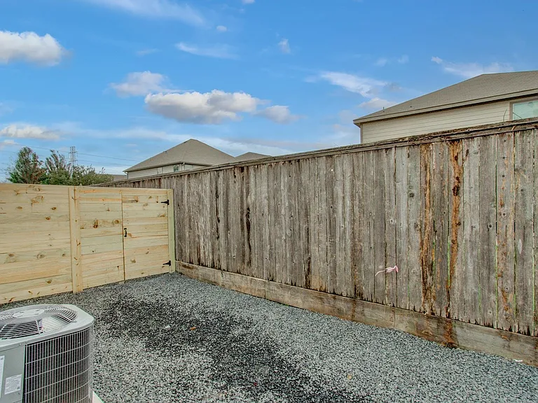 22210 Dutch Oven Dr #A — Photo 17