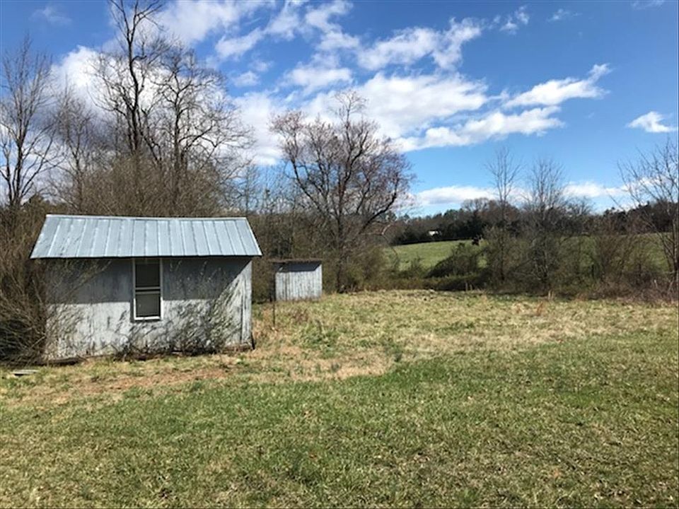 2nd image of 5005 Rolling Rd