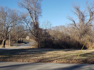 320 Greeley Ave, Kansas City, KS 66101
