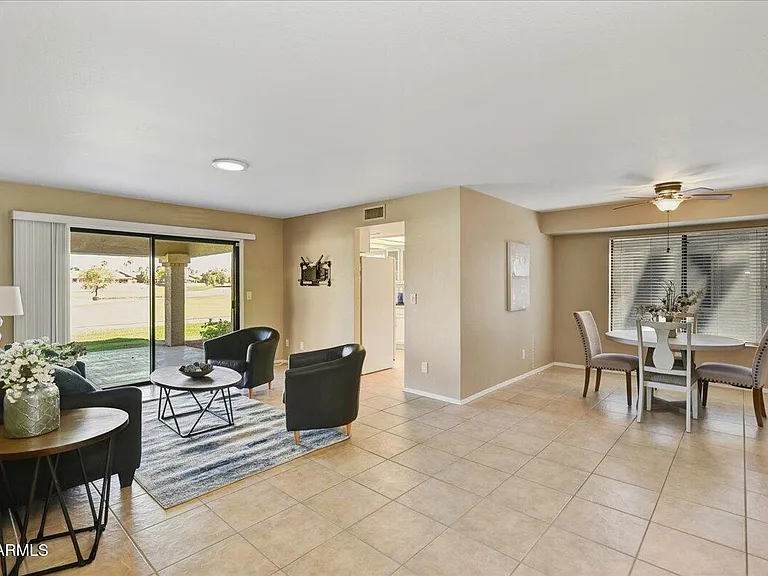 9630 W Tonto Ln — Photo 3