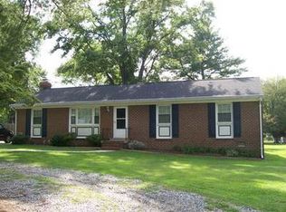 7310 Hopkins Rd, North Chesterfield, VA 23237