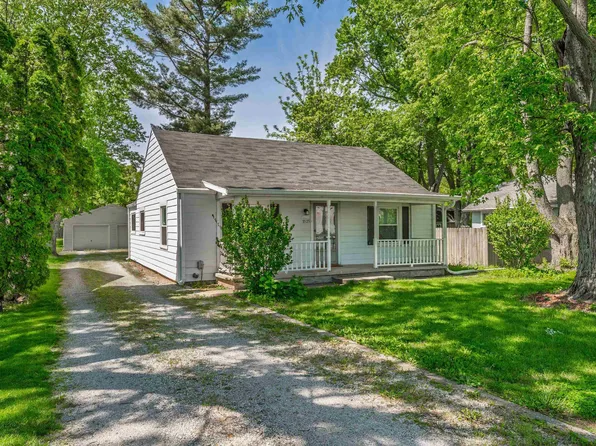 3525 S Hoyt Ave, Muncie, IN 47302