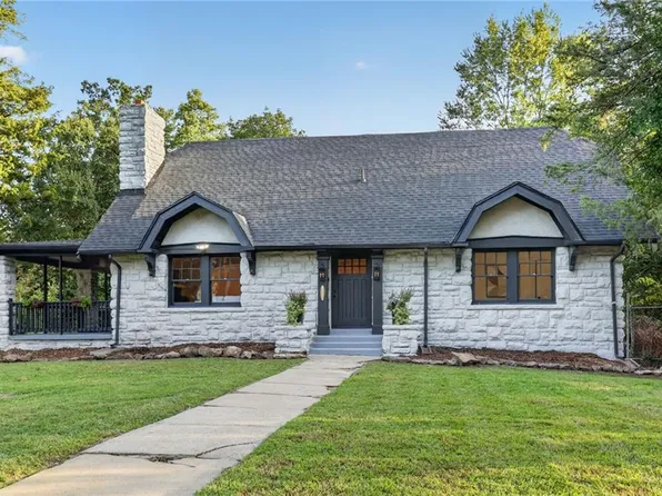 1875 E 76th Ter, Kansas City, MO 64132