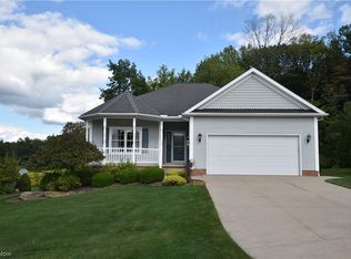 2643 Tributary Ln, Akron, OH 44312