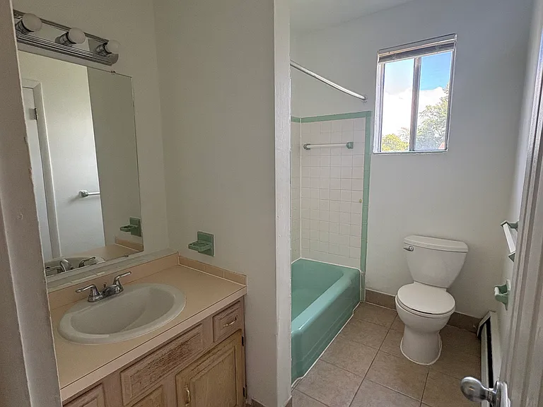 1029 Broadway #B5 — Photo 7