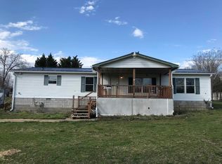 355 Lakewood View Rd, Muscle Shoals, AL 35661