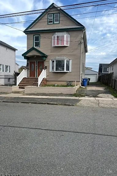 826 E Curtis St #2 — Photo 1